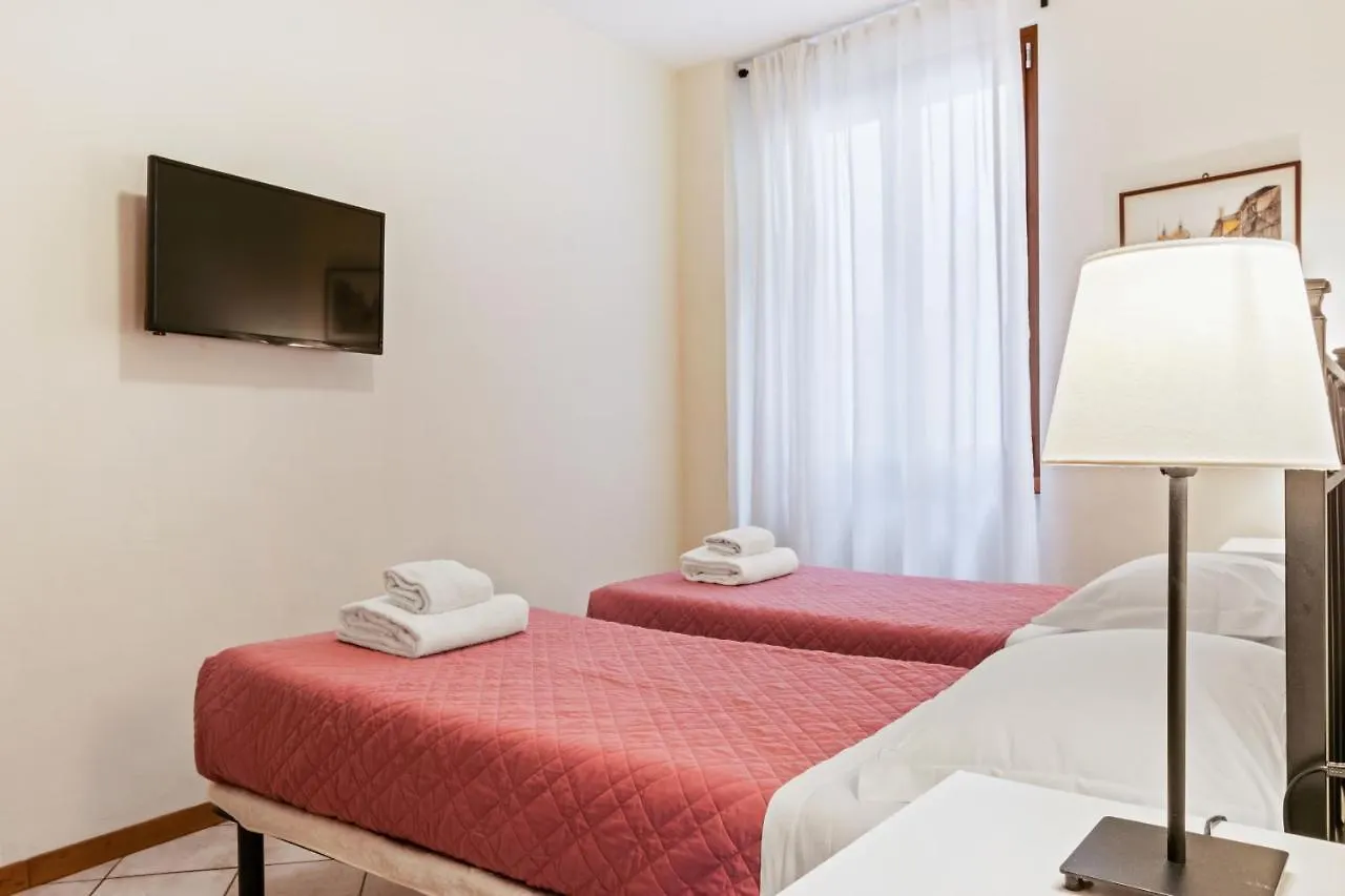 Borgo Pinti Cozy Flat Apartment Florence Italy